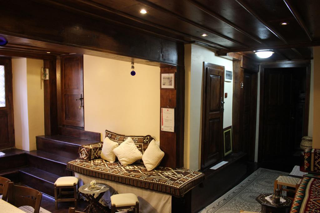 Papazin Konagi Hotel Ayvalik Bagian luar foto